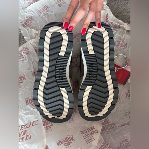 Kodiak Brigden Suede Sneakers – Women’s Size 8.5 brand new - Picture 15 of 16